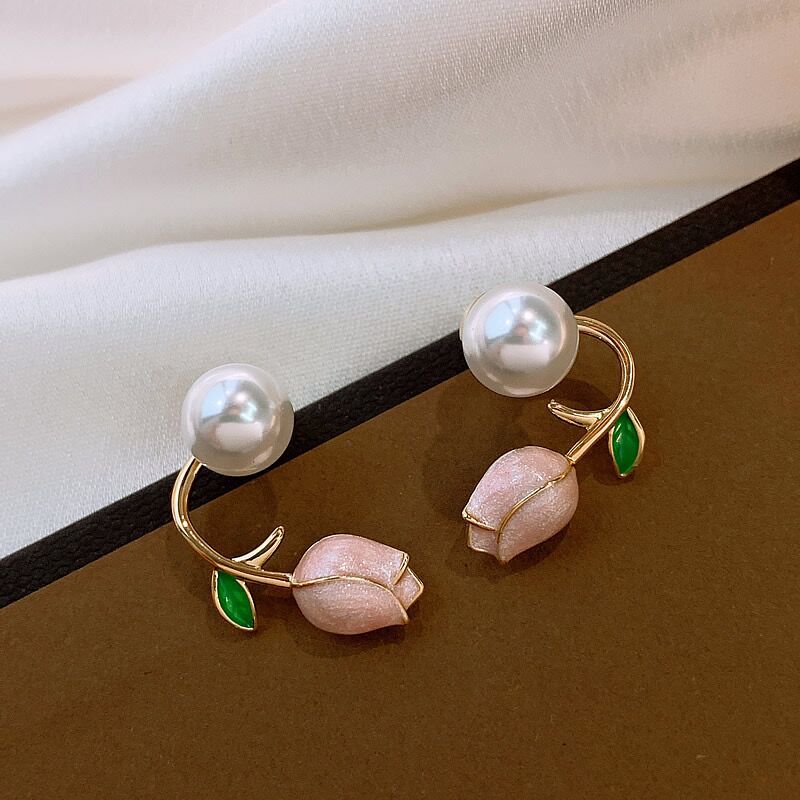 Elegant Tulip Pearl Stud Earrings