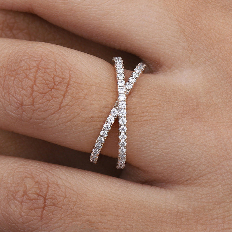 Elegant Gold Cross Ring