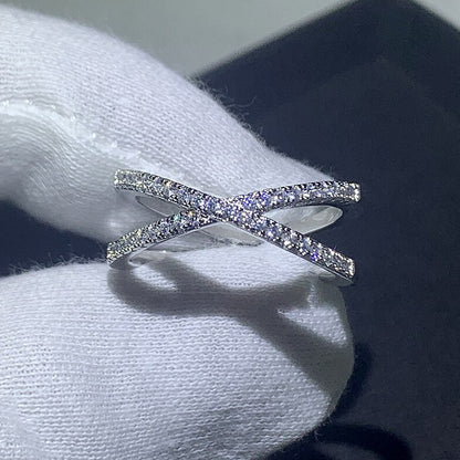 Elegant Gold Cross Ring